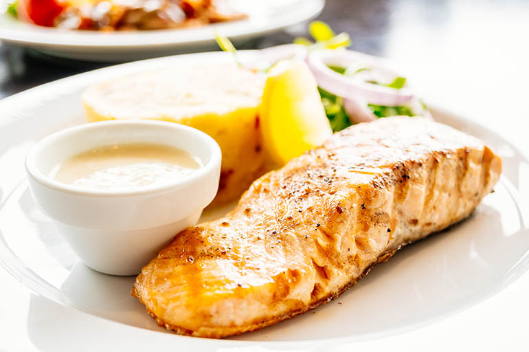 5 tasty diet foods that can help you ditch salads for good
